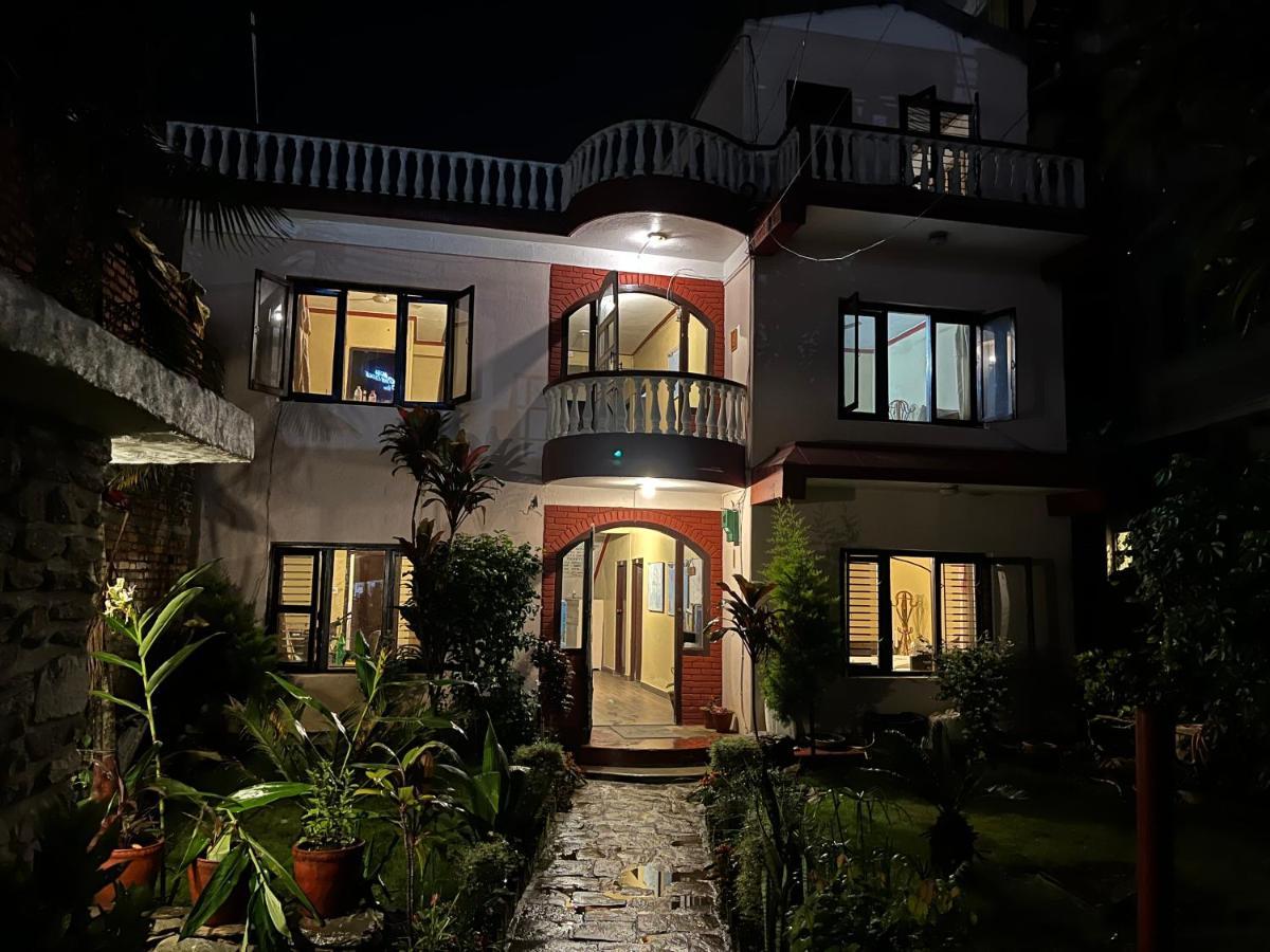 Nepali Cottage Guest House Ποκάρα Εξωτερικό φωτογραφία