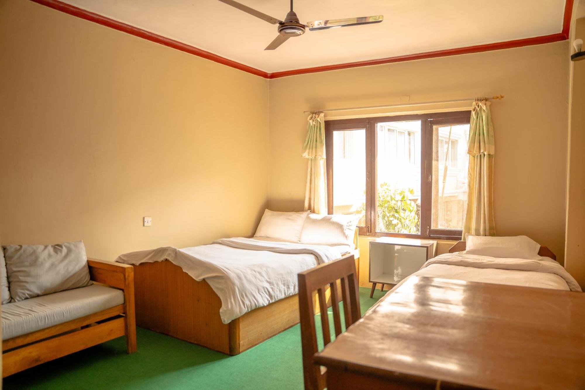 Nepali Cottage Guest House Ποκάρα Εξωτερικό φωτογραφία