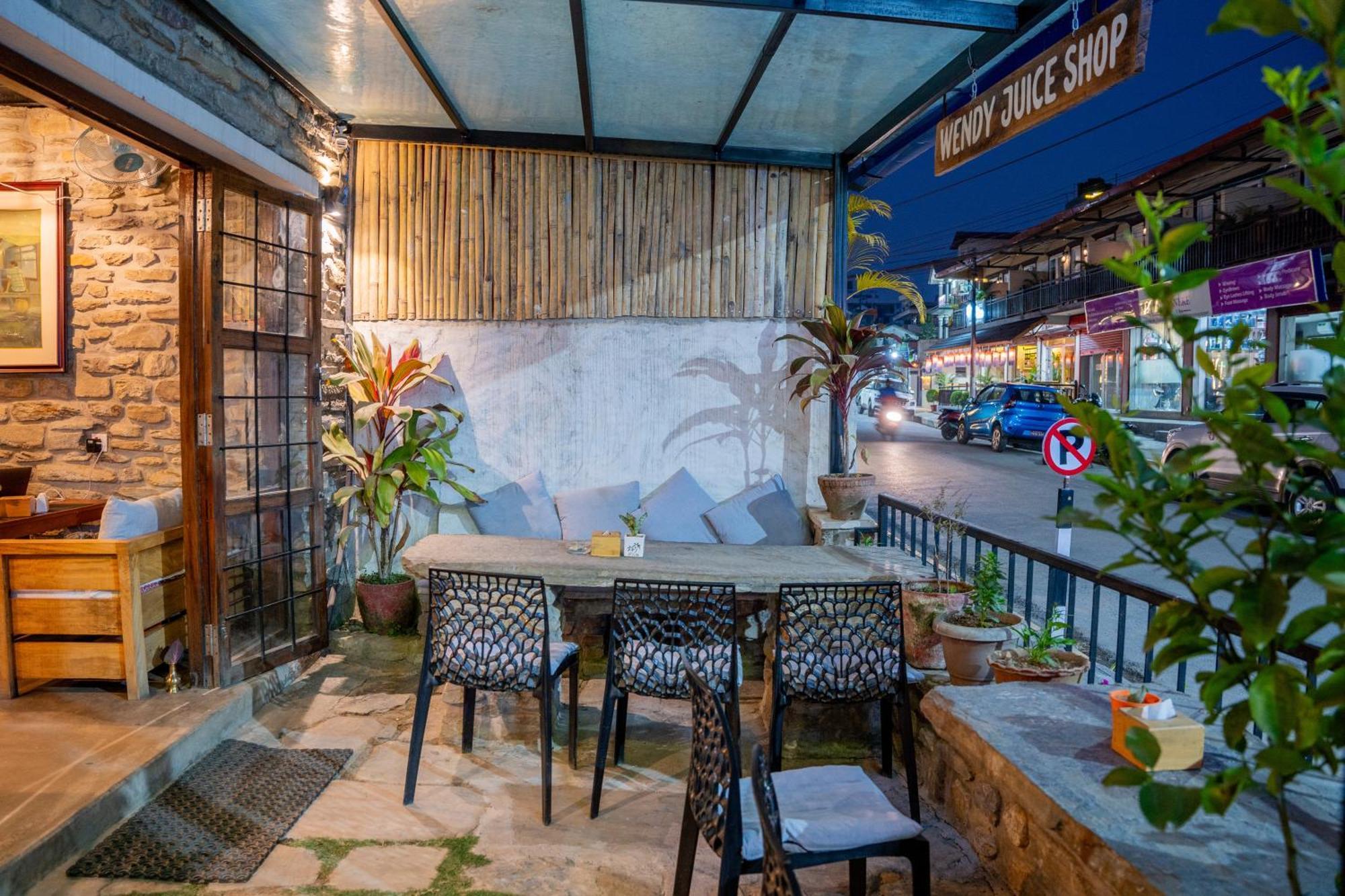 Nepali Cottage Guest House Ποκάρα Εξωτερικό φωτογραφία